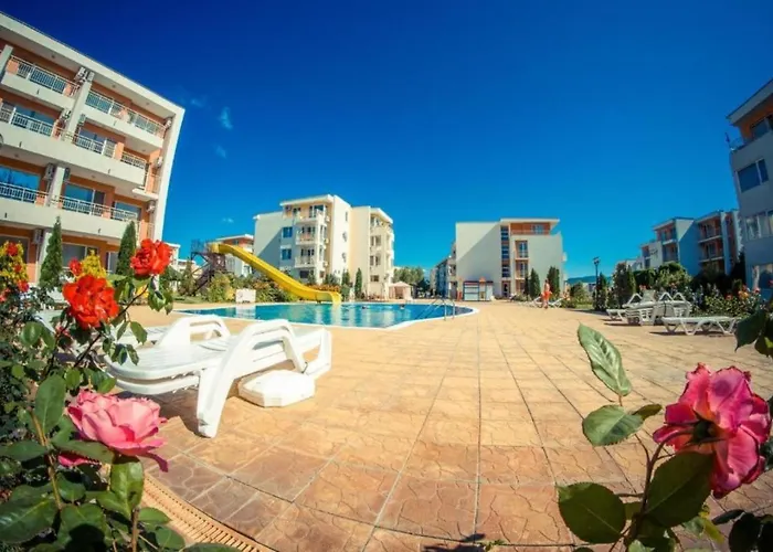Appartamento 1-Bedroom Apartment In A Resort With 6 Pools, Top Floor, Stunning Sunset View *