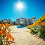 Apartment 1-Bedroom Apartment In A Resort With 6 Pools, Top Floor, Stunning Sunset View *