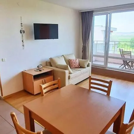 1-Bedroom Apartment In A Resort With 6 Pools, Top Floor, Stunning Sunset View * Slantschew brjag
