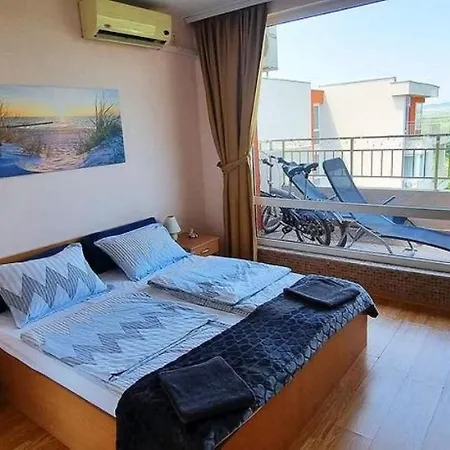 Apartment 1-Bedroom Apartment In A Resort With 6 Pools, Top Floor, Stunning Sunset View Slantschew brjag