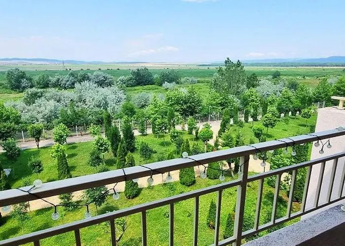 1-Bedroom Apartment In A Resort With 6 Pools, Top Floor, Stunning Sunset View Appartement Slantchev Briag
